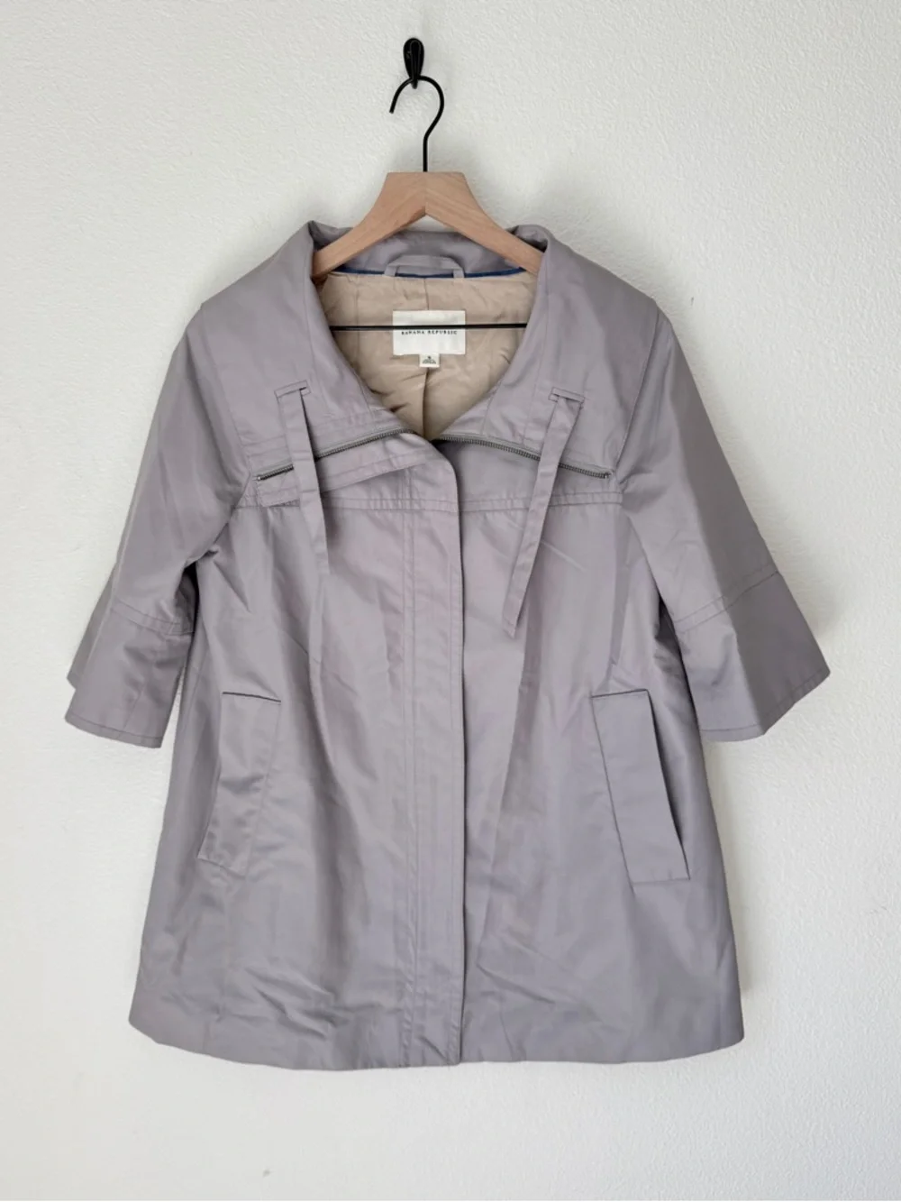 Vintage Banana Republic Light Gray 3/4 Sleeve Funnelneck Zip Raincoat - Small